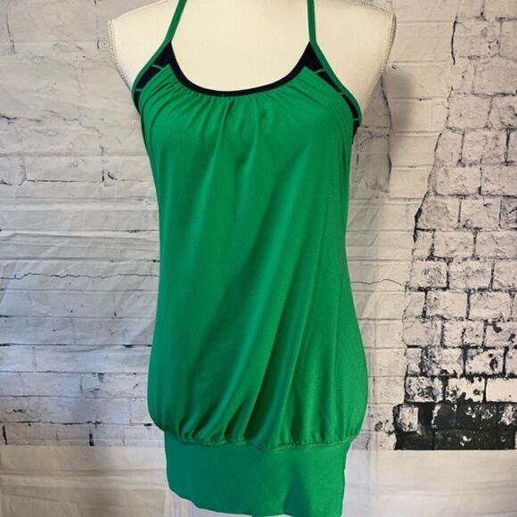 LULULEMON tank top with Sports Bra - Picture 2 of 5